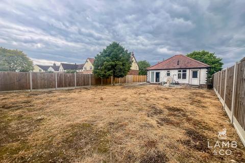 2 bedroom detached bungalow for sale, Harwich Road, Little Clacton CO16