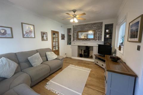 10 Bryn Road, Penygroes, Llanelli, SA14 7PW