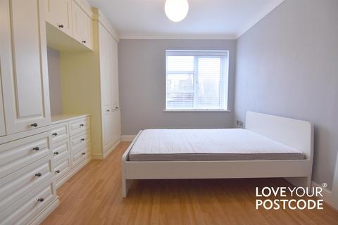 2 bedroom flat to rent, Townsend Way, Birmingham B1
