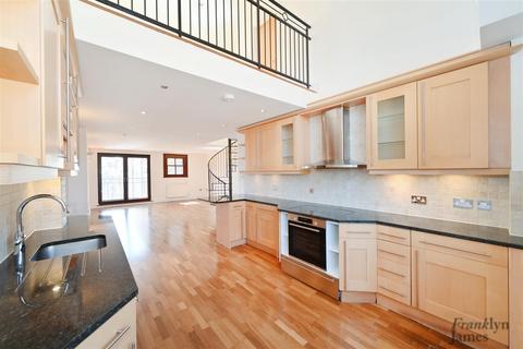 4 bedroom house to rent, Three Colt Street, Limehouse, E14