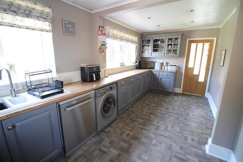 3 bedroom detached house for sale, Pondfields Place, Leeds LS25