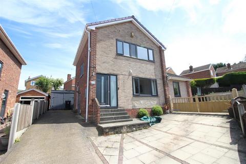 3 bedroom detached house for sale, Pondfields Place, Leeds LS25