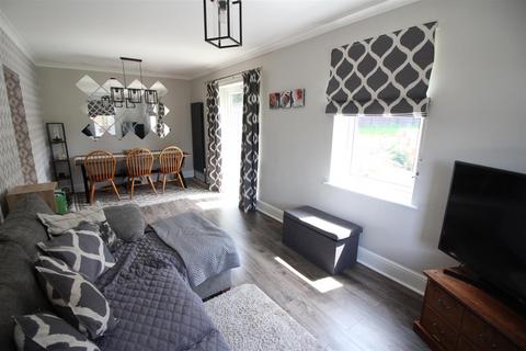 3 bedroom detached house for sale, Pondfields Place, Leeds LS25