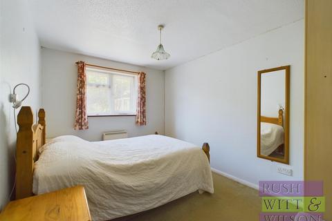 7 Douce Grove, St Leonards-on-sea, TN38 0YH