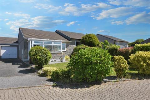 2 bedroom semi-detached bungalow for sale, Glendale Crescent, Mount Hawke