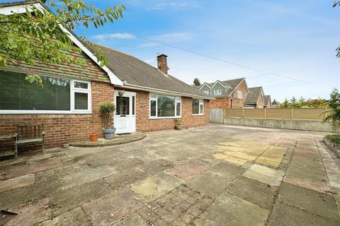 3 bedroom bungalow for sale, Spinney Crescent, Blundellsands, Liverpool