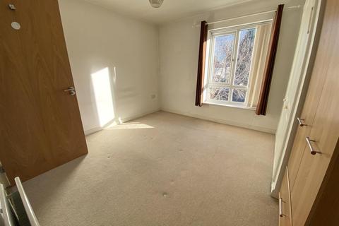 2 bedroom property to rent, Devonshire Court, Derbyshire Road South, Sale