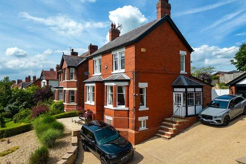 4 bedroom detached house for sale, Longhurst Lane, Marple Bridge