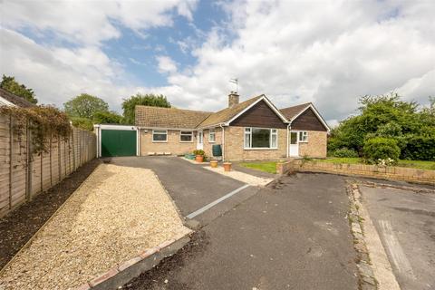 4 bedroom detached bungalow for sale, Westlands Avenue, Weston-On-The-Green