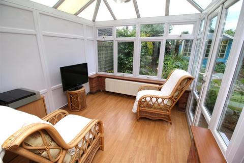 2 bedroom detached bungalow for sale, Villa Close, Bulkington, Bedworth