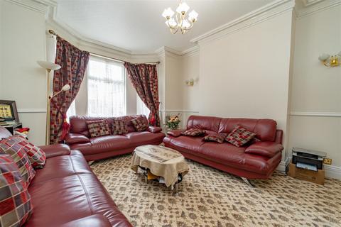 4 bedroom terraced house for sale, Ayres Road, Old Trafford