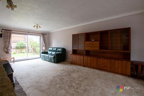 3 bedroom detached house for sale, Folders Lane, Burgess Hill