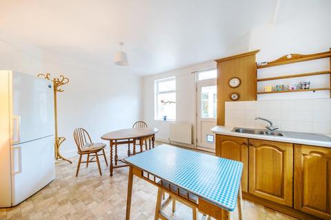 38 Lower Ham Road, Kingston Upon Thames, KT2 5AJ