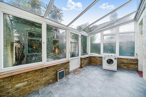 38 Lower Ham Road, Kingston Upon Thames, KT2 5AJ