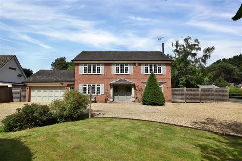 4 bedroom detached house for sale, The Spinney, Elston, Newark