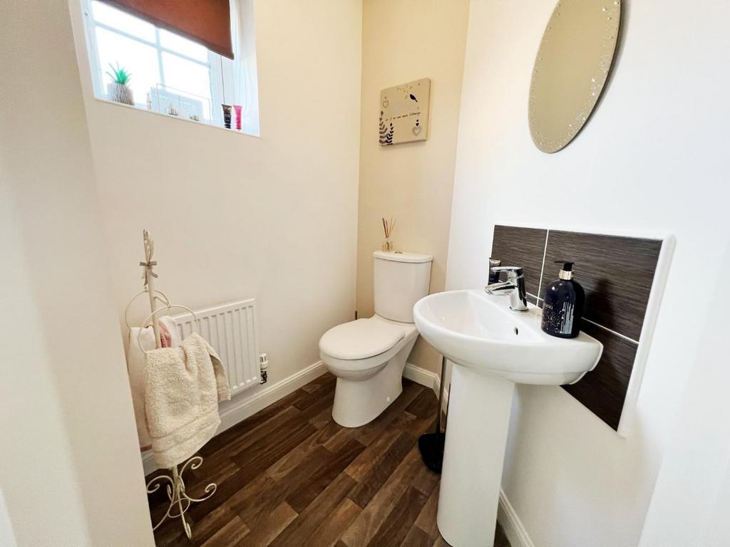 Cloakroom/WC