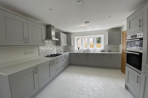 4 bedroom detached house for sale, Stoke Meadow, Calne SN11