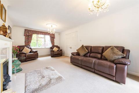 4 bedroom detached bungalow for sale, Queen Eleanors Drive