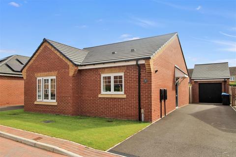 2 bedroom detached bungalow for sale, Yew Tree Way, Thirsk YO7