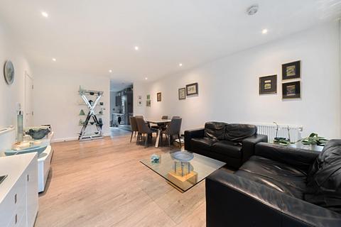 2 bedroom flat for sale, Brannigan Way, Edgware HA8