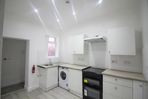 1 bedroom apartment to rent, Bolton Road, Bury BL8