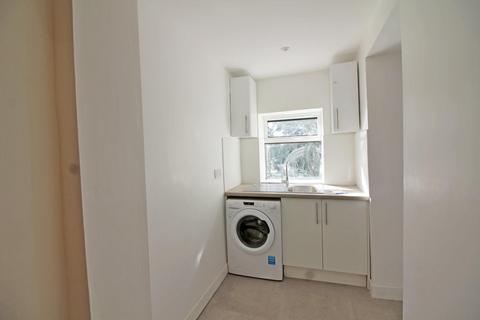 2 bedroom apartment to rent, Bolton Road, Bury BL8