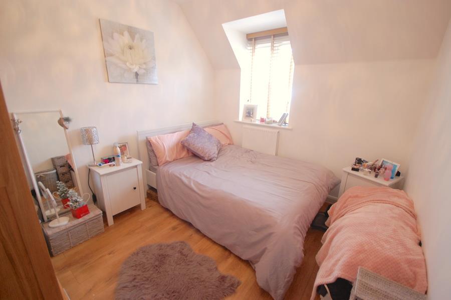 Bedroom 2.JPG