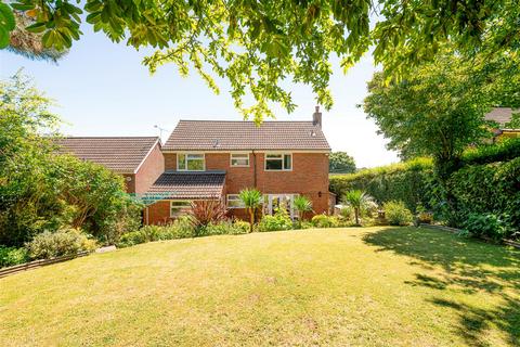 4 bedroom detached house for sale, Amersham Hill Drive, High Wycombe HP13