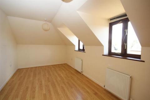 1 bedroom flat to rent, Warley Hill, Brentwood