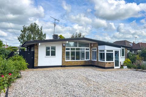 3 bedroom detached bungalow for sale, Pooles Lane, Hockley SS5