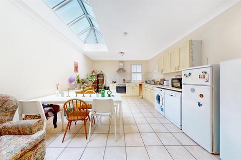 3 bedroom terraced house for sale, Steels Lane, London E1