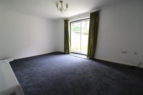 3 bedroom terraced house for sale, Taransay Walk, Darlington