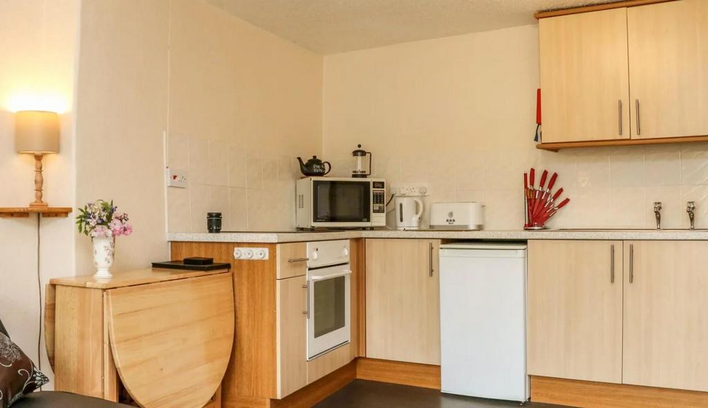 Whitestone kitchen.jpg