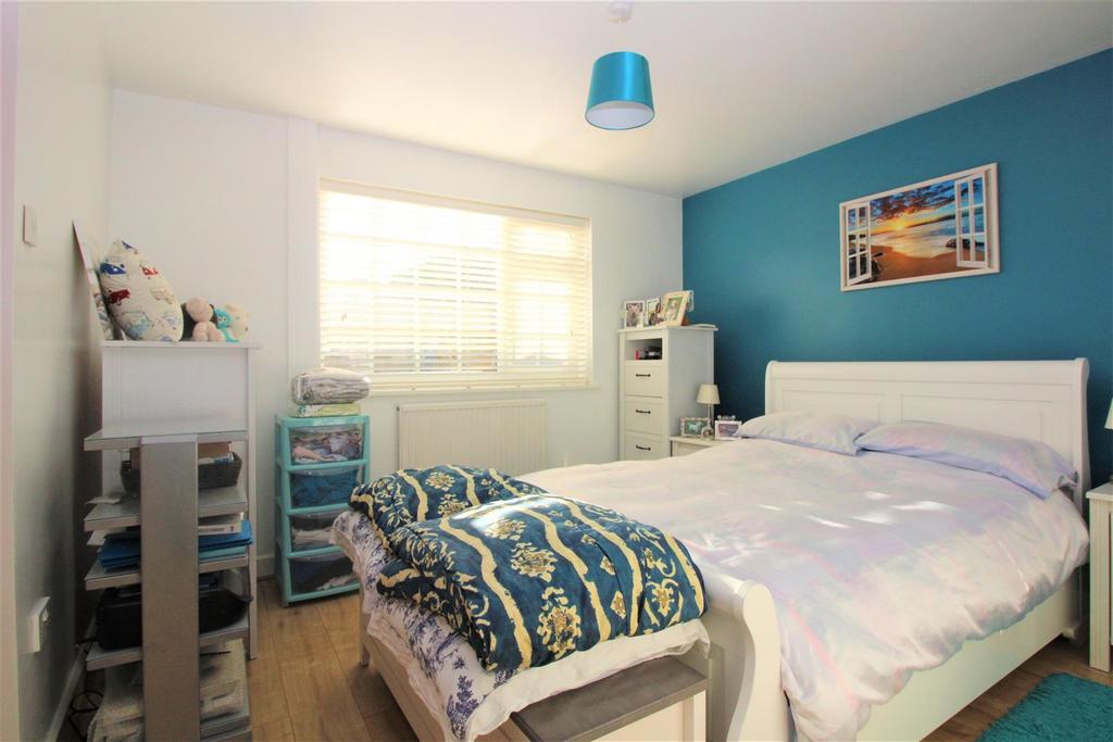 Bedroom 2.JPG