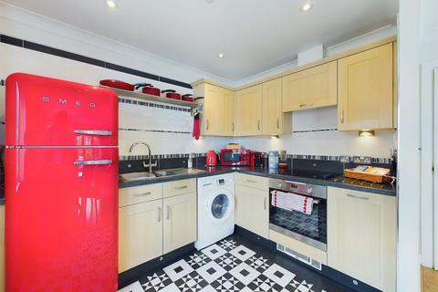 2 bedroom apartment for sale, 15 Holt Court, Whitehall Landing