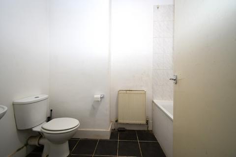 1 bedroom flat to rent, High Street North, London, E6
