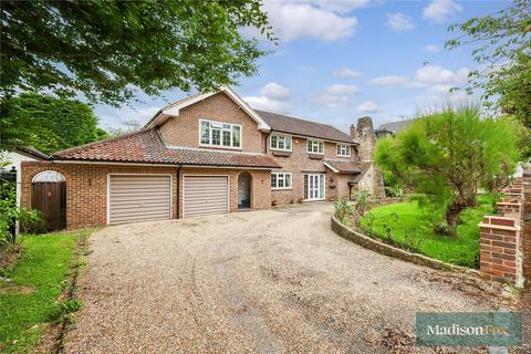 4 bedroom detached house for sale, Stanmore Way, Essex IG10