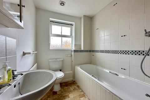 43 Osier Drive, Basildon, SS15 4HP