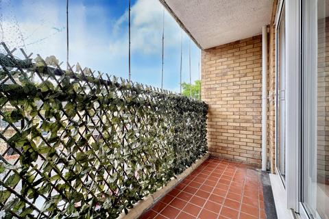 43 Osier Drive, Basildon, SS15 4HP