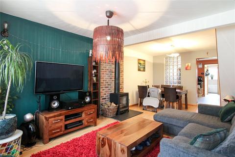 72 Argyle Street, Swindon, SN2 8AR