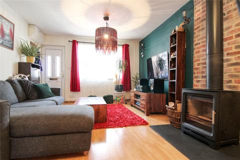 72 Argyle Street, Swindon, SN2 8AR