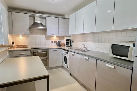 2 bedroom flat to rent, Brunswick Road, Hillside, Edinburgh, EH7