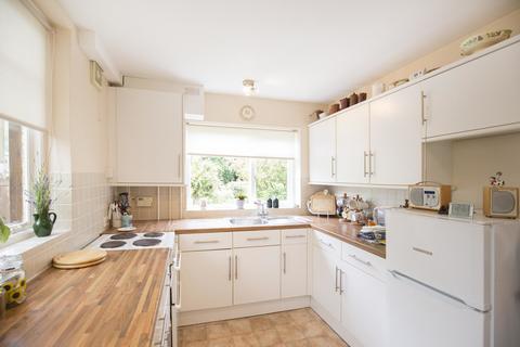 3 bedroom detached house for sale, West Byfleet, West Byfleet KT14