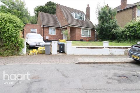 2 bedroom detached house to rent, Dors Close