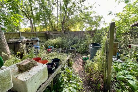 15 Arundel Road, Luton, LU4 8DY