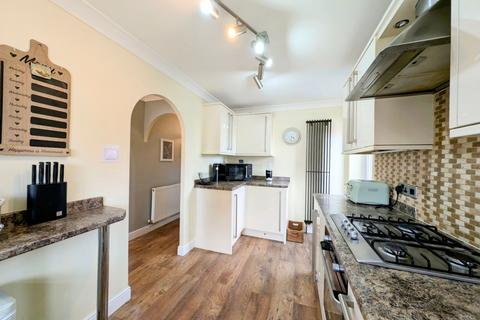 17 Felstead Close, Dosthill, Tamworth, B77 1QD