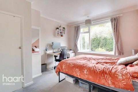 84 Dereham Avenue, Ipswich, IP3 0QG