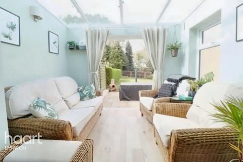 84 Dereham Avenue, Ipswich, IP3 0QG