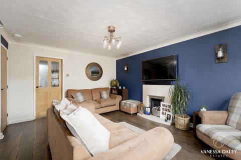3 bedroom semi-detached house for sale, Whinsands Close, Preston, PR2