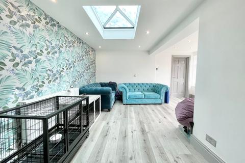2 Maurice Grove, Blackpool, FY2 0QH